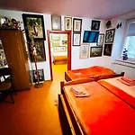 Kır Evi Maly U Merunky *